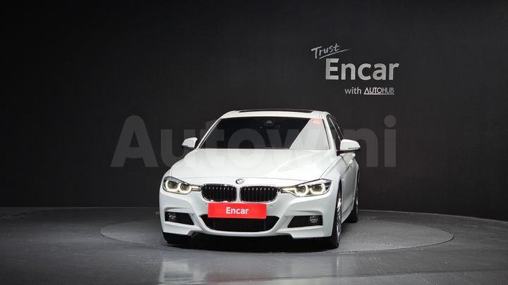 BMW 3 Series 2018 — 3
