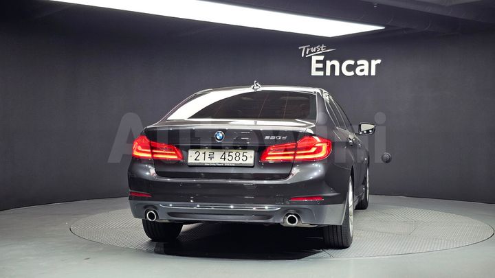 BMW 5 Series 2018 — 4