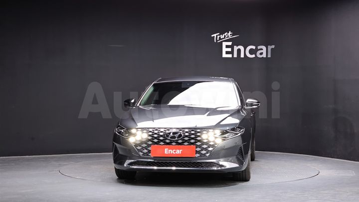 Hyundai Grandeur 2023 — 3