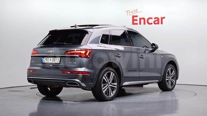 Audi Q5 2021 — 2