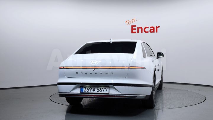 Hyundai Grandeur 2026 — 4