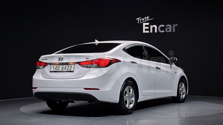 Hyundai Avante 2014 — 2
