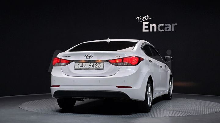 Hyundai Avante 2014 — 4