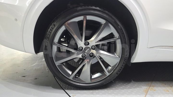 Genesis GV70 2022 — 4