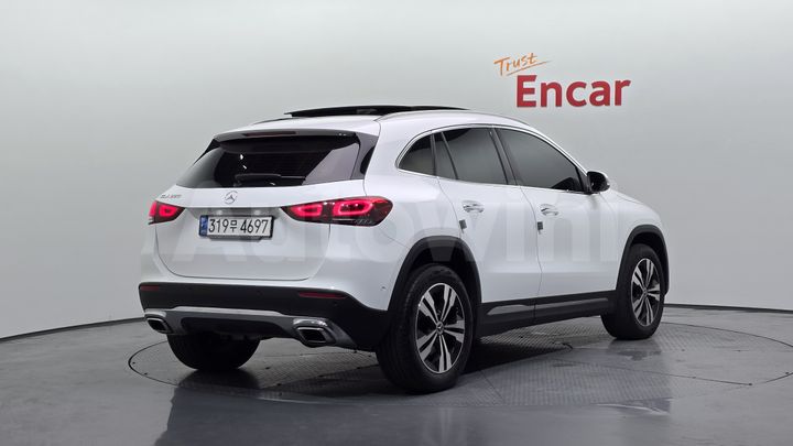 Mercedes Benz GLA Class