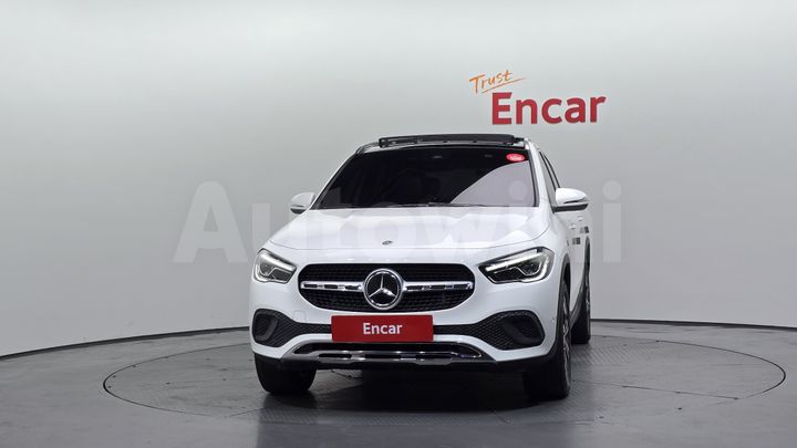 Mercedes Benz GLA Class 2021 — 3