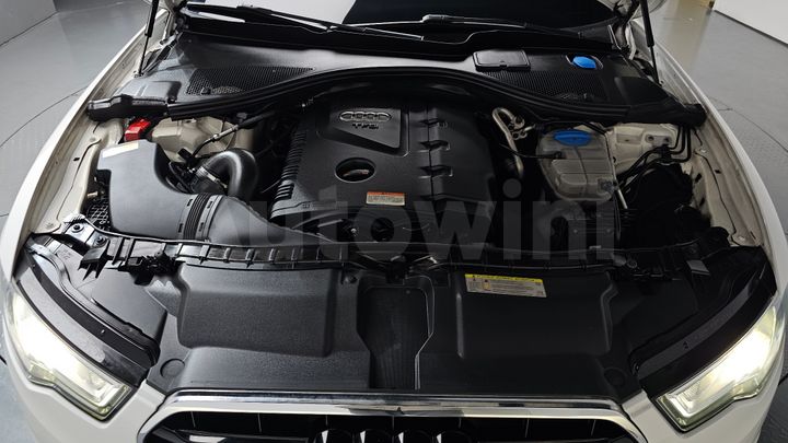 Audi A6 2012 — 5