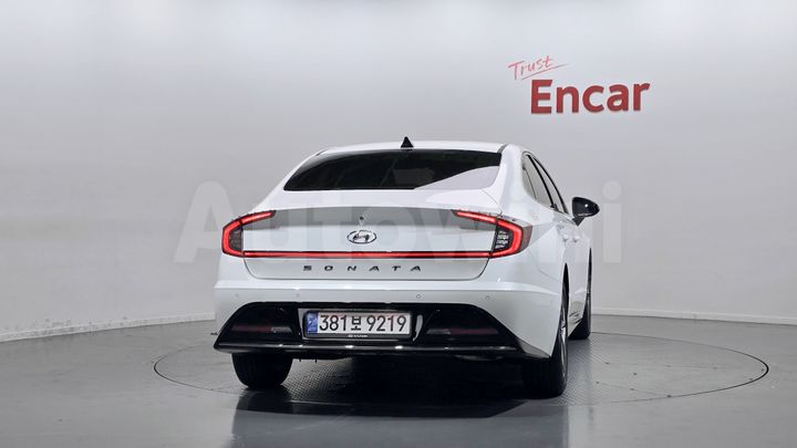 Hyundai Sonata 2022 — 4