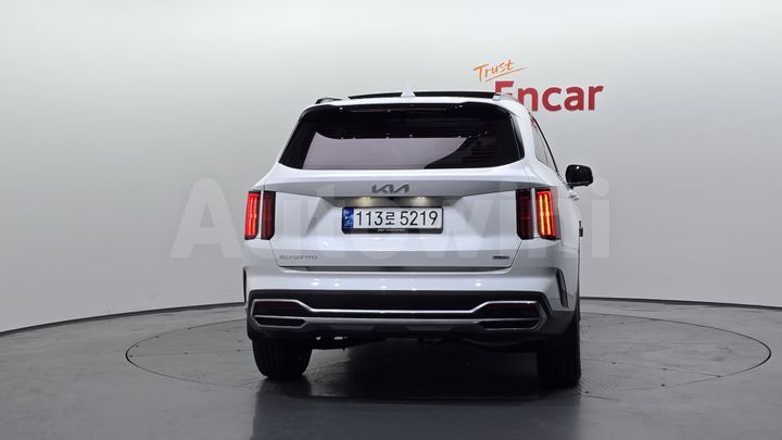 Kia Sorento 2023 — 4