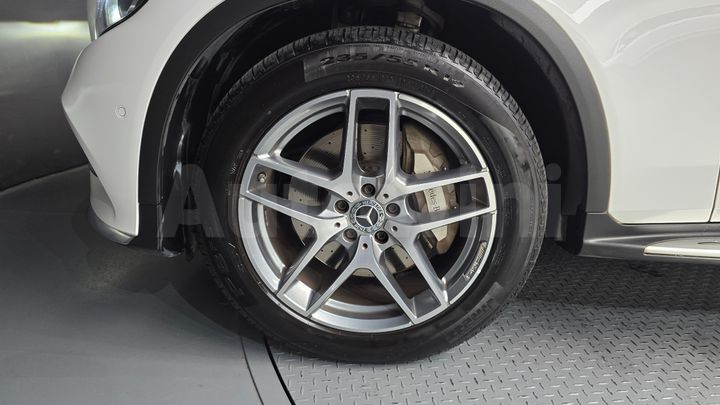 Mercedes Benz GLC Class 2018 — 5