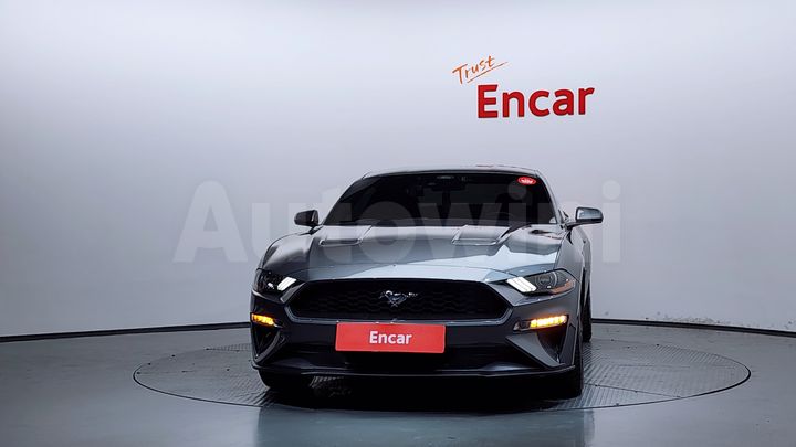 Ford Mustang 2021 — 3