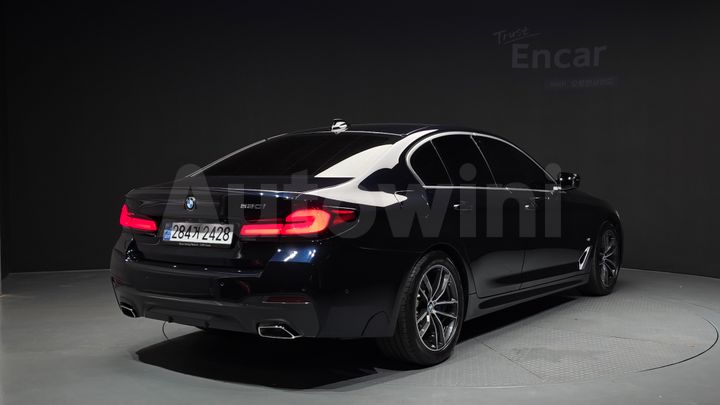 BMW 5 Series 2022 — 2