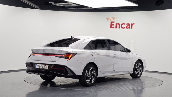 Hyundai Avante 2024 — 2