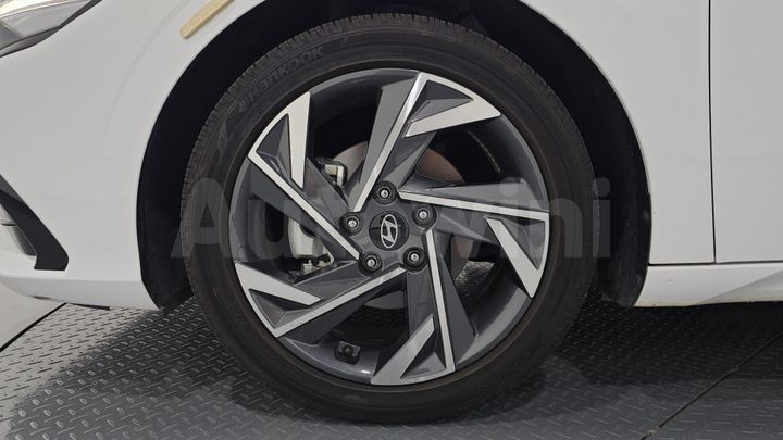 Hyundai Avante 2024 — 5