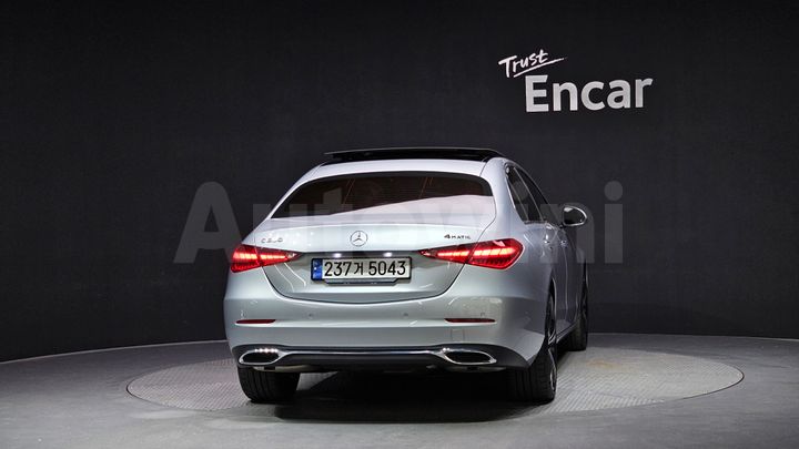 Mercedes Benz C Class 2023 — 4