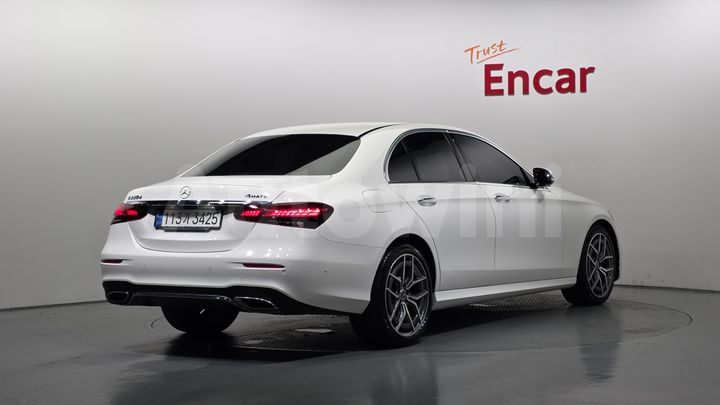 Mercedes-Benz E Class 2021 — 2