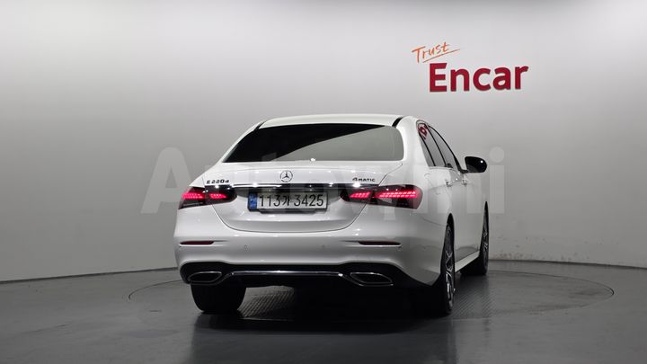 Mercedes-Benz E Class 2021 — 4
