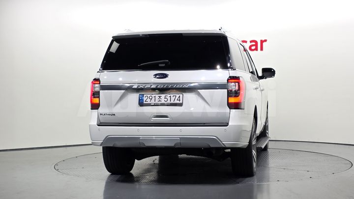 Ford Expedition 2021 — 4