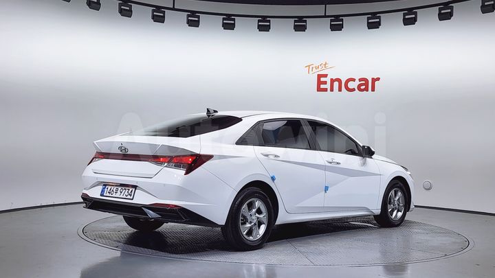 Hyundai Avante 2023 — 2