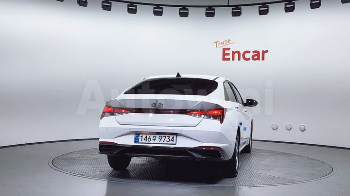 Hyundai Avante 2023 — 4