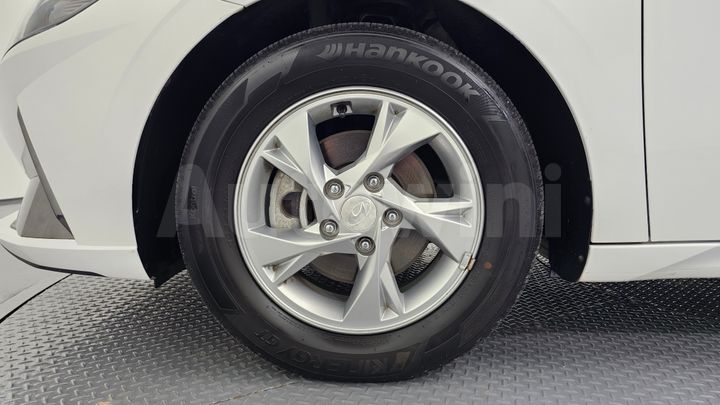Hyundai Avante 2023 — 5