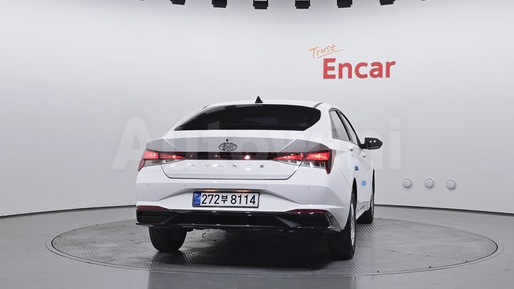 Hyundai Avante 2023 — 4