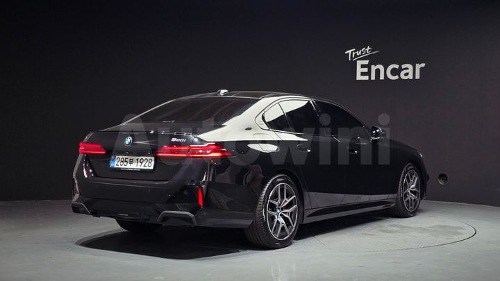 BMW 5 Series 2026 — 2