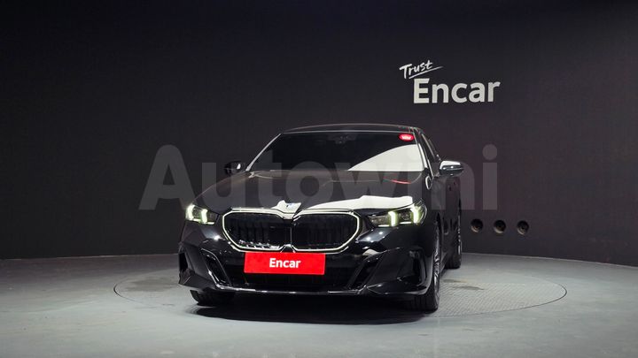BMW 5 Series 2026 — 3