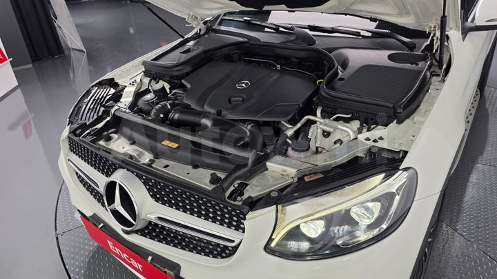 Mercedes Benz GLC Class 2017 — 5