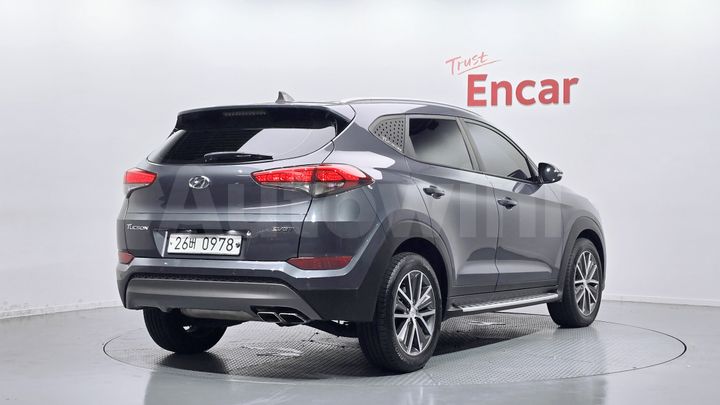 Hyundai Tucson 2016 — 2