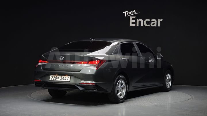 Hyundai Avante 2023 — 2