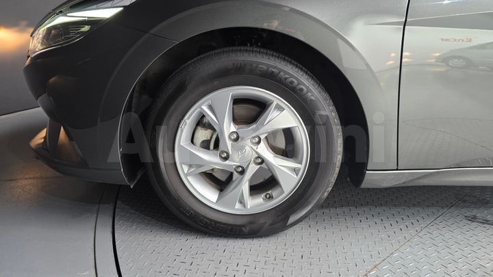 Hyundai Avante 2023 — 5