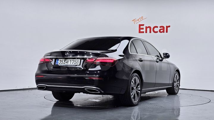 Mercedes-Benz E Class 2021 — 2