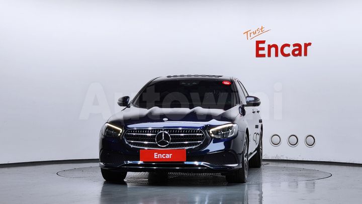 Mercedes-Benz E Class 2022 — 3