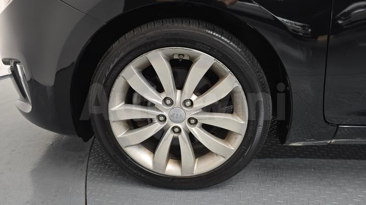 Kia Carens 2014 — 5