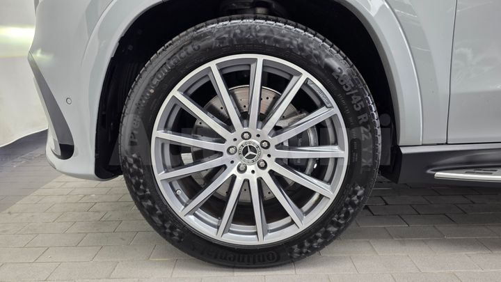 Mercedes-Benz GLS Class 2025 — 5