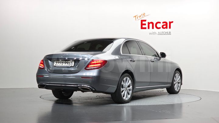Mercedes-Benz E Class 2019 — 2