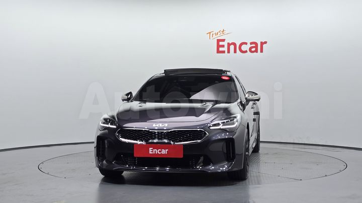 Kia Stinger 2022 — 3