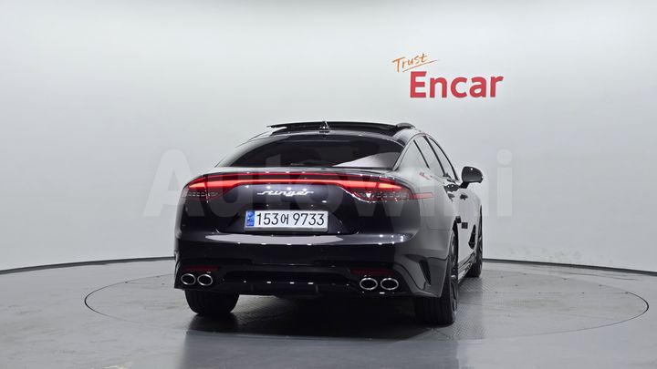 Kia Stinger 2022 — 4