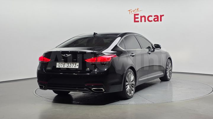 Genesis G80 2018 — 2