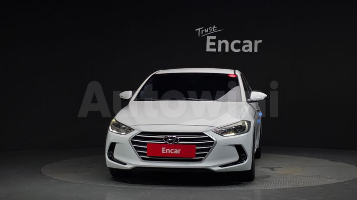 Hyundai Avante 2016 — 3