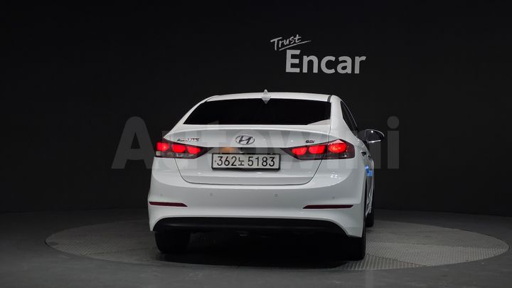 Hyundai Avante 2016 — 4