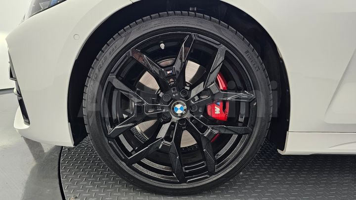 BMW 4 Series 2026 — 5