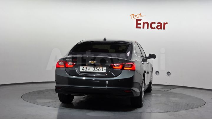 Chevrolet Malibu 2017 — 4