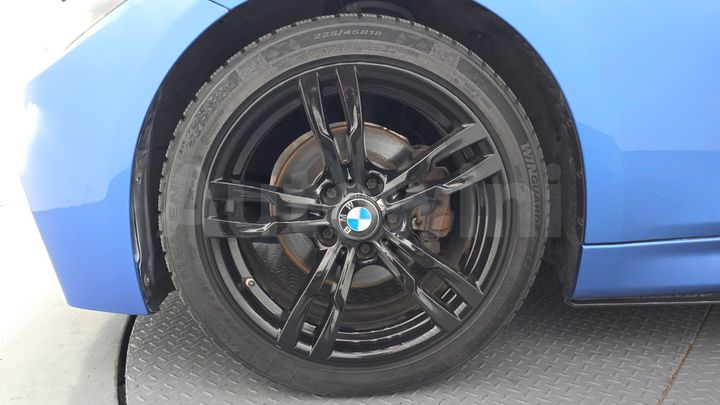 BMW 3 Series 2017 — 5
