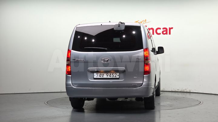 Hyundai Starex 2019 — 4