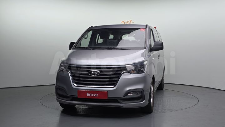 Hyundai Starex 2018 — 3