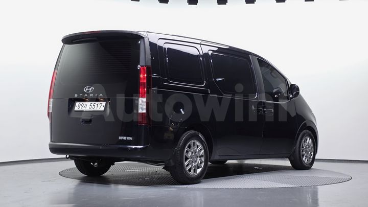 Hyundai Staria 2022 — 2