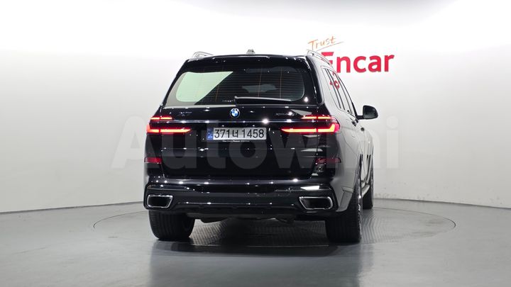 BMW X7 2024 — 4