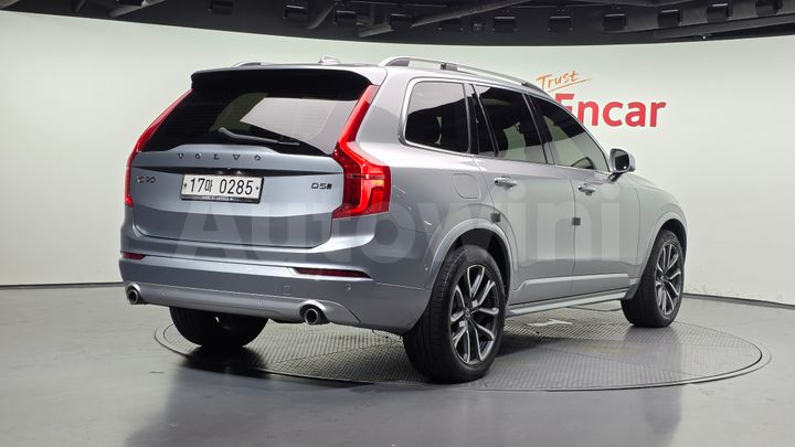 Volvo XC90 2017 — 2